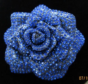JOAN RIVERS BLÜHEND AUFWENDIG BLAUE ROSE SWARVOSKI KRISTALL 3" ANSTECKNADEL BROSCHE NEU SELTEN - Bild 1 von 9