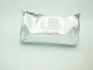 L'Oreal serie expert silver bag 7 inch x 5 inch - Picture 1 of 1