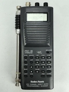 Realistic Radio Shack Pro 39 scanner VHF/UHF portatile programmabile 200 canali - Foto 1 di 16