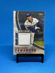 2025 Topps Series 1 # MLM-YY Yoshinobu Yamamoto Major League Material Relic PWE - Bild 1 von 2