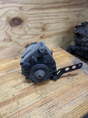 BMW E30 325i 325e 325es M20 Motor OEM Alternator - Изображение 1 из 2