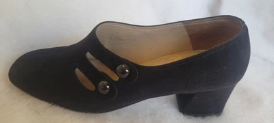 Zapatos de salón de tacón grueso de gamuza negros Bruno Magli italianos de colección talla 6-6,5/italianos 36 Foto 1 de 4