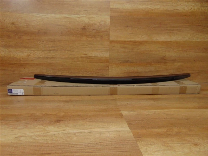 Alerón Trasero Original Mercedes C292 - A2927900000 Color: 9040 Foto 1 de 1