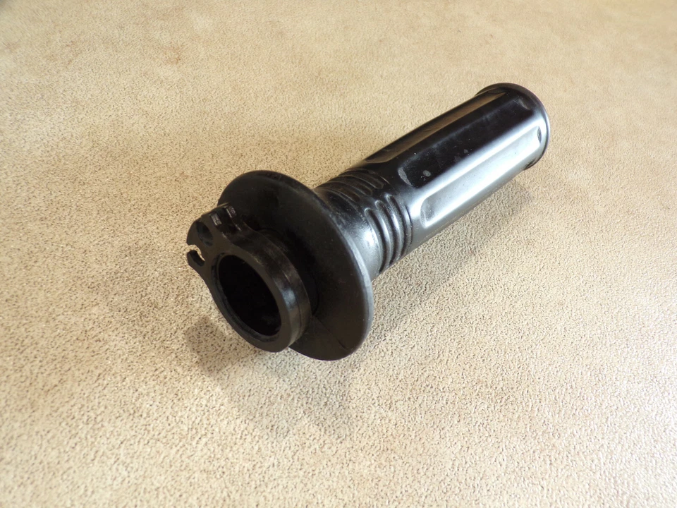 Kawasaki BN 125 Eliminador tubo de aceleración empuñadura de giro Foto 1 de 1