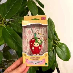 Sylvanian Families Calico Critters Baby Fruits Keychain Strawberry NEW - Picture 1 of 7