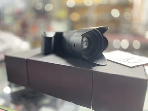 Lytro Illum Light Field Digital Camera W Box Charger, Hood, USB Cable - Picture 1 of 3