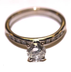 Anillo de compromiso de diamantes redondos de 1,02 quilates de oro blanco de 14k certificado por GIA 2,1 g - Imagen 1 de 21