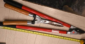 Corona Lopper, 32 Zoll, 1-1/2 Zoll Schnittkapazität + Bonus Heckenschere gebraucht - Bild 1 von 14