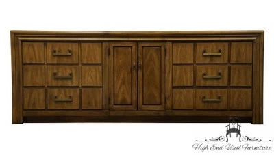 THOMASVILLE FURNITURE Commentary Collection Italian Mediterranean 78" Triple ... - Image 1 of 4