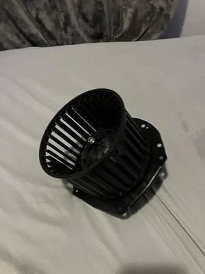 Motor de ventilador para 94-2004 Chevrolet S10 95-98 Blazer com roda de ventilador - Imagem 1 de 2