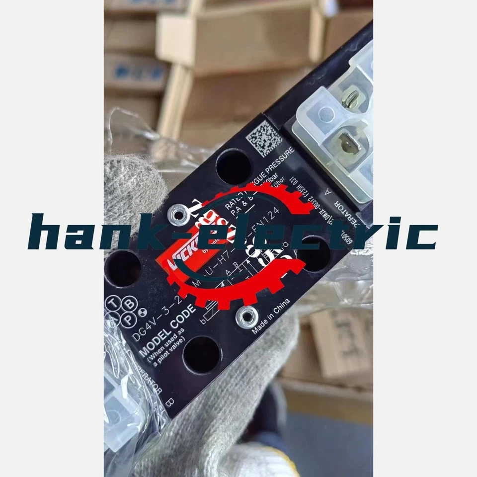 VICKERS DG4V-3-2C-M-U-H7-69-EN124 Hydraulic valve 1PC New Fast Shipping FedExDHL - Image 1 of 2