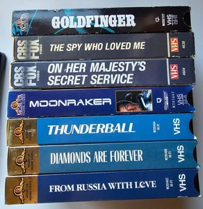 James Bond ~ 7 VHS Movies ~ Sean Connery Roger Moore - Bild 1 von 16