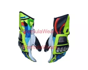 Valentino Rossi MOTOGP 2019 Gloves BRAND NEW (MINOR Print Damage/Printing Miss) - Picture 1 of 3