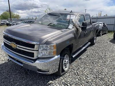 Chevy Silverado 2500 HD 6.6L Turbo Diesel 4X4 Front Axle Carrier 3.73 2011-2015 - Image 1 of 4