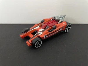 2011 HOT WHEELS HONDA RACER ORANGE W/ BLACK BASE TRACK STARS LOOSE - Picture 1 of 7