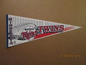 MLB Minnesota Twins Vintage Circa 1994 Team Logo Dome Baseball Pennant - Picture 1 of 1