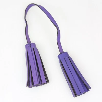 Bolso Borla Cuero Púrpura Dije Accesorio Llavero Cartera Colgante Acento Sleaze Foto 1 de 4