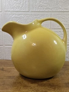 VTG HALL Yellow Pitcher w/Handle - Numbered 633, Made In USA Great Cond., Preown - Picture 1 of 7