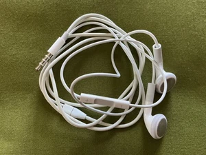 VTG Apple Earbuds w/Remote and 3.5mm Connector White EXC Wired - Picture 1 of 2