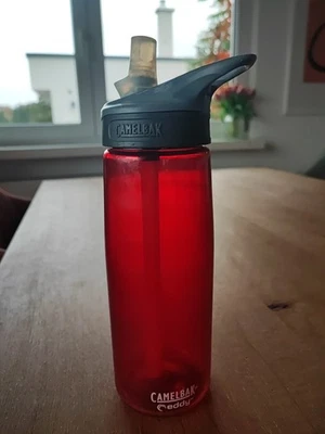 Camelbak Eddy Trinkflasche 750ml rot, Original, Trecking Camping Outdoor - Bild 1 von 4