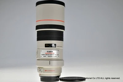 Canon EF 300mm f/4 L IS USM Excellent - Image 1 of 4