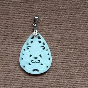18ct Type A White Jadeite Carved Hollow Drop 925 Sterling Silver Pendant 20×30mm - Picture 1 of 5