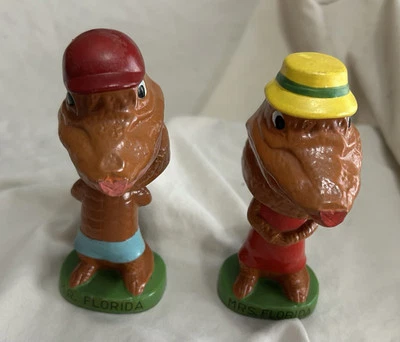 Vintage Souvenir Bobblehead Mr & Mrs Florida Alligators Gators Clothes Hats - Image 1 of 4