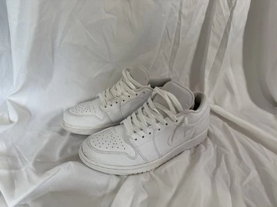 Hombre Jordan 1 Bajo 'Triple Blanco' (talla 8) Foto 1 de 4