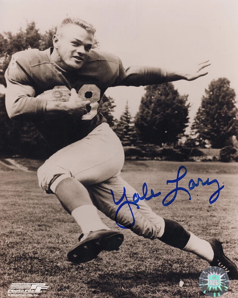 Yale Lary Signed Lions B&W Pose 8x10 Photo - (SS COA) - Image 1 of 1