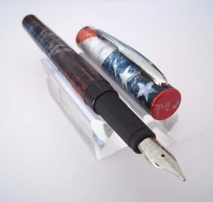 MAGNIFIQUE ET CHARMANT STYLO PLUME DE LA MARQUE PLUMINK NEUF DE STOCK KC19-21 - Imagen 1 de 6