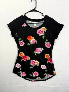 Camiseta Pullover No Boundaries Mujer XL (15-17) Negra Estampado Floral Manga Corta - Imagen 1 de 7