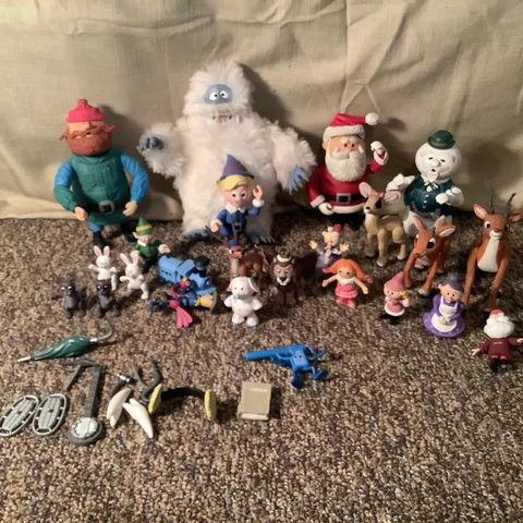 Lot Of 24 Rudolph The Red Nosed Reindeer Figures From Island Of Misfit Toys Cover