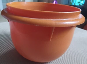 Vintage TUPPERWARE Orange 4 Cup MIX-N-STORE Bowl #270 - No Seal - Picture 1 of 4