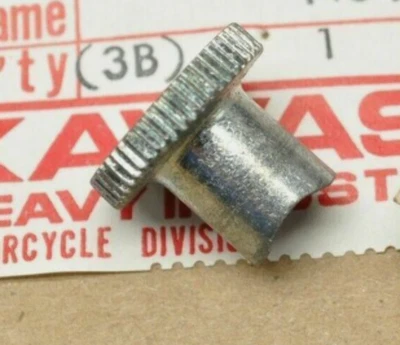 KAWASAKI KD80 KH100 F6 F5 F7 MC1 G5 CABLE AJUSTE TUERCA DE BLOQUEO FABRICANTE ORIGINAL NOS 92015-052 Foto 1 de 4
