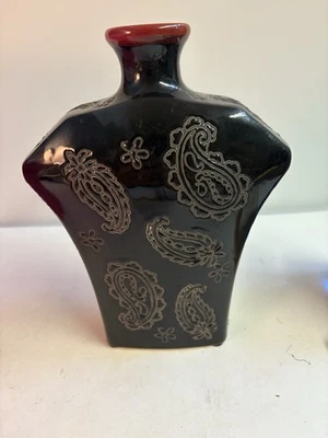 Декоративная керамическая ваза черная глянцевая отделка тисненый узор пейсли - Изображение 1 из 4