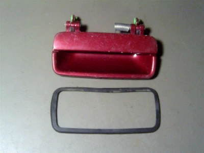 92 93 95 95 Pontiac Grand AM 4 Door RH Exterior MAROON Rear Door Handle 16606234 - Image 1 of 4