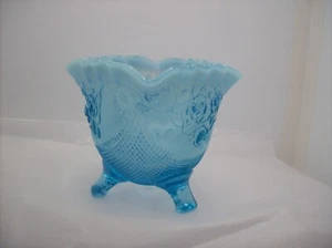 ANTIQUE EAPG JEFFERSON GLASS AQUA OPALESCENT FINE CUT & ROSES THREE FOOTED BOWL - Picture 1 of 6