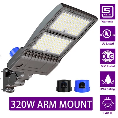 Luz LED de estacionamiento 320W luces de calle de carretera lámpara de accesorio de caja de zapatos de anochecer a amanecer Foto 1 de 4