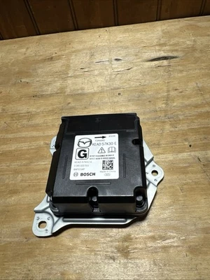 MÓDULO DE DIAGNÓSTICO DE RETENCIÓN MAZDA CX-5 UNIDAD SRS OEM 2023 - 2024 DATOS DE CHOQUE Foto 1 de 2