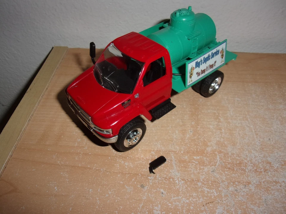 New Ray Chevy Kodiak C4500 Custom Septic Tank Pumper Truck Red 1:43 READ - Image 1 of 4