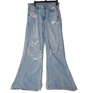 American Eagle Jeans Women's Light Wash Size 6 Distressed Baggy Wide Leg - Picture 1 of 16