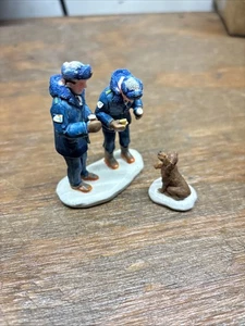 Lemax Christmas Village Town Coffee Break 62280 Polizisten Hund Police Cop - Bild 1 von 4