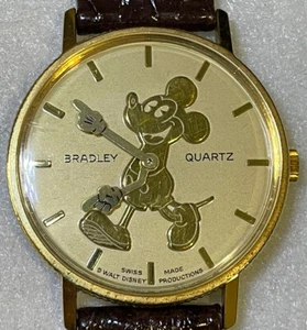 Vintage Pie Eyed Mickey Mouse goldene Münze Bradley Disney Uhr - Bild 1 von 11