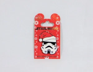 Disney Star Wars Christmas Holiday Stormtrooper Wearing Santa Hat Pin NEW RARE - Picture 1 of 1