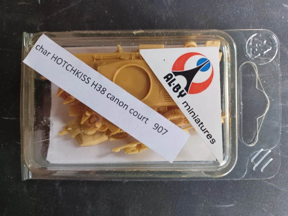 AL.BY. 907 - char HOTCHKISS H38 canon court -  resin kit 1:72 - Immagine 1 di 1