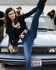 Alexandra Daddario 8 x 10 Photograph Art Print Photo Picture - Picture 1 of 2