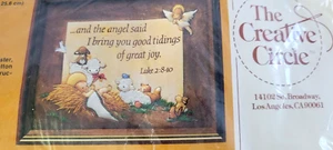 Christmas Good Tidings #2143 Bible The Creative Circle Embroidery Crewel Vintage - Picture 1 of 9