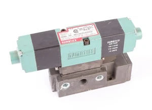 Numatics 082SS635K000030 Pneumatic Directional Control Valve - Picture 1 of 7