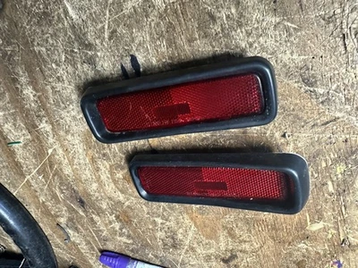 89-98 GEO TRACKER SUZUKI SIDEKICK LUCES LATERALES TRASERAS Foto 1 de 4