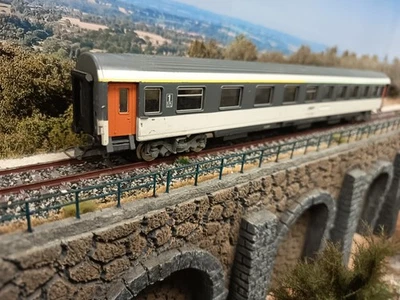 Voiture corail classe 1 et 2 jouef - Photo 1/4